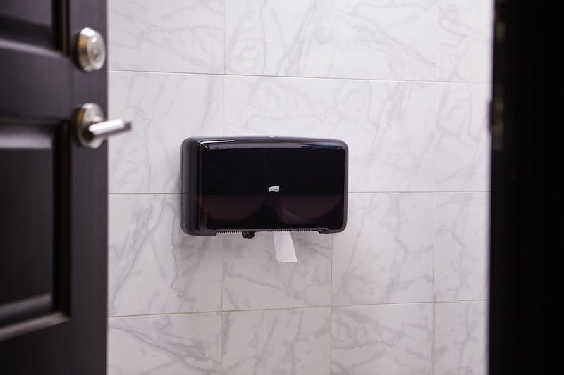 Tork Twin Mini Jumbo Toilet Paper Roll Dispenser Black T2 - 5555290 (QTY:1)